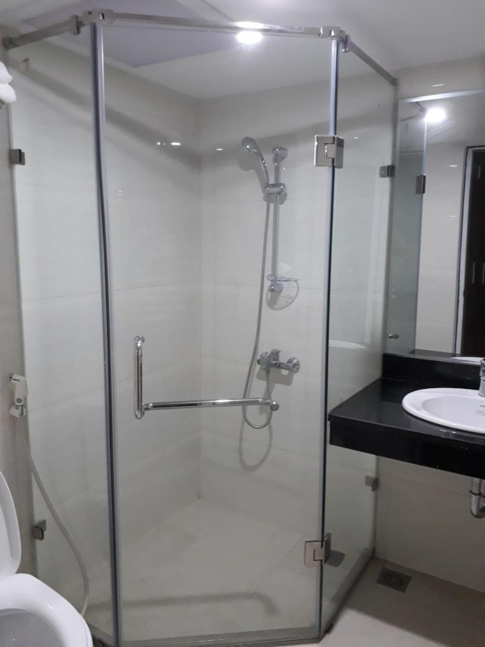 Toan Phuong Hostel Ха Лонг Екстериор снимка