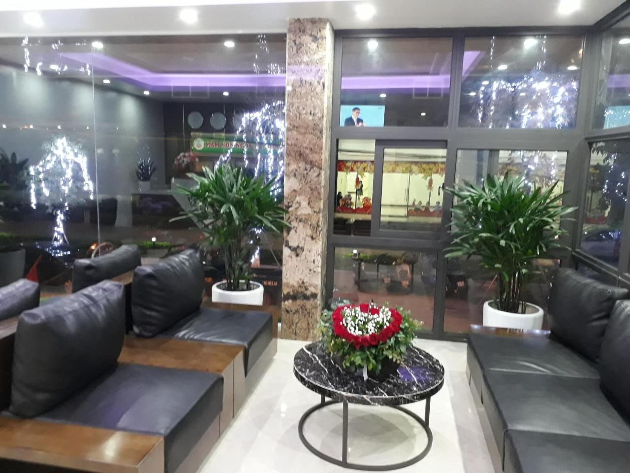Toan Phuong Hostel Ха Лонг Екстериор снимка